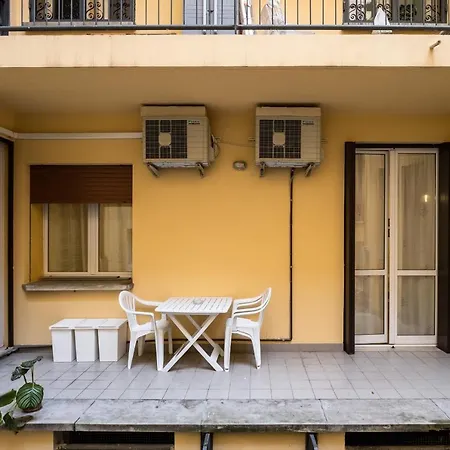Piazza De' Calderini By Wonderful Italy Bolonya