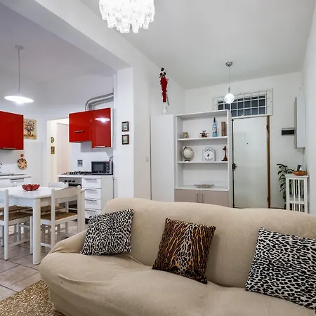 Piazza De' Calderini By Wonderful Italy